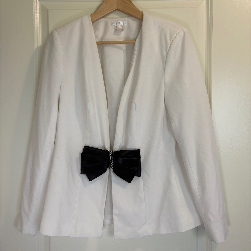 Venus White & Black Satin Bow Formal Blazer Women's Size 6 Holiday Cocktail Chic